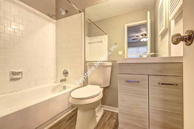 Building Photo - 6706 Witherington Ct NW