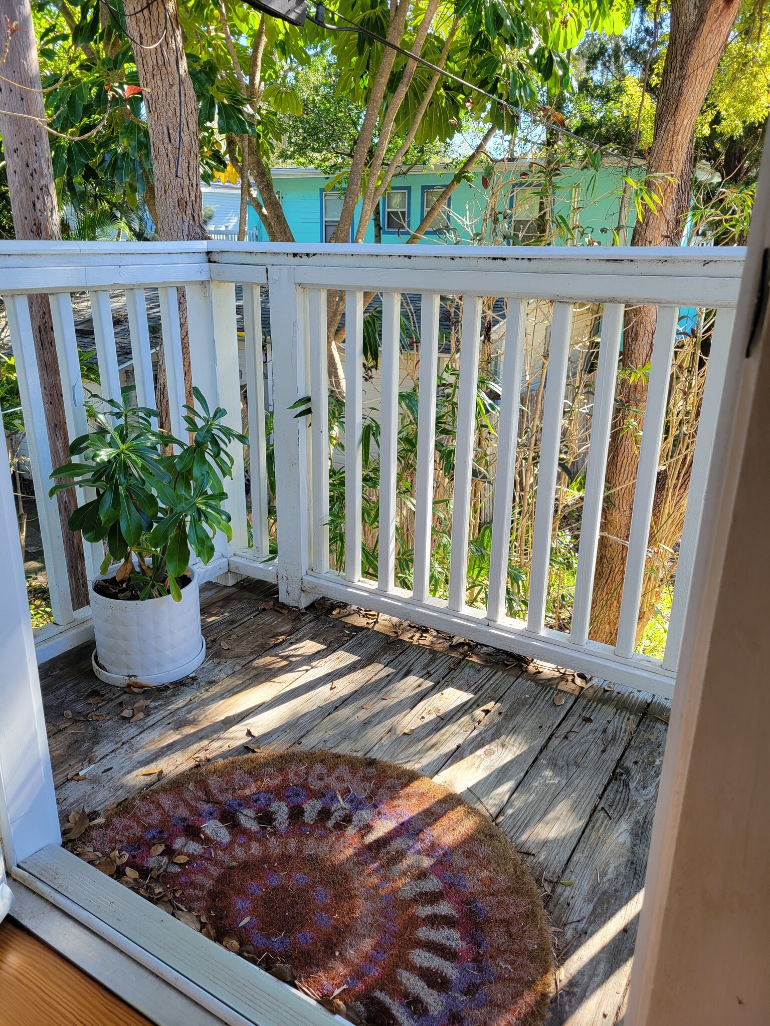 Landing - 701 Bay Ave