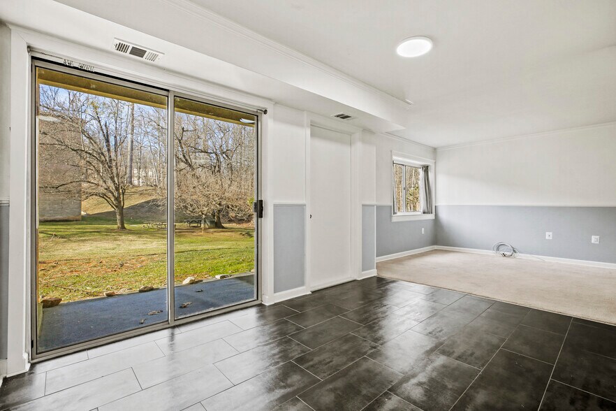 Dining room - 5105 Crossfield Ct