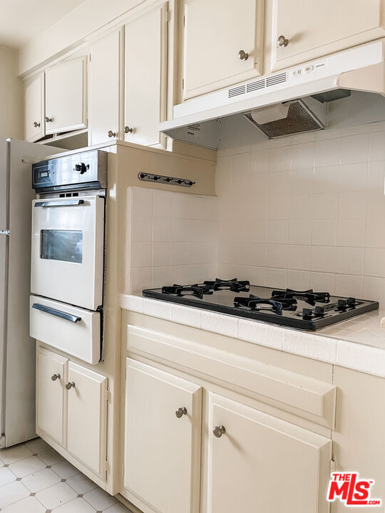 Building Photo - 935 N Alfred St