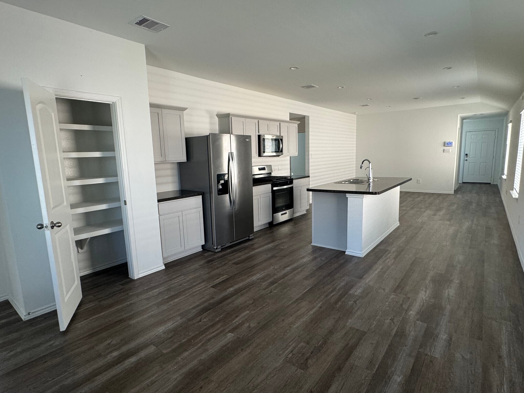 Building Photo - 5626 Vintage Oakmont Dr