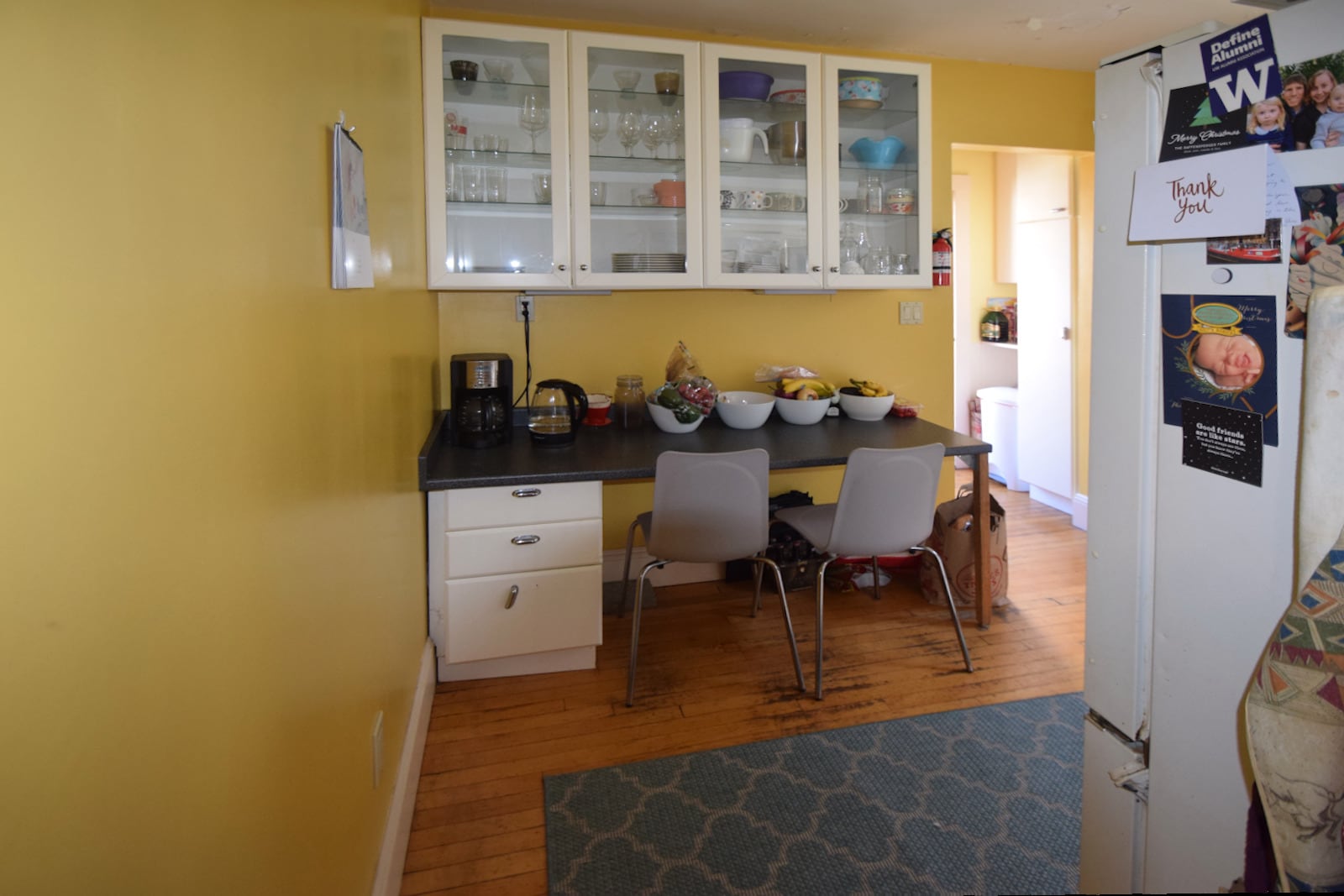 Hotelling Station Glass Cabinetry - 51 Russell Rd