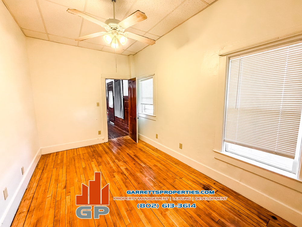 Building Photo - 10 Loomis St