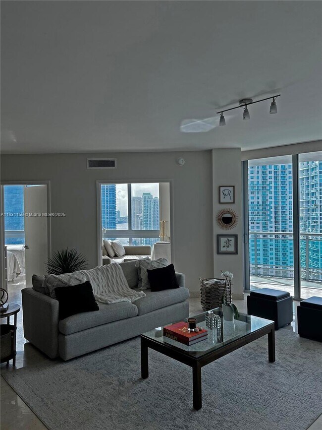 Building Photo - 350 S Miami Ave