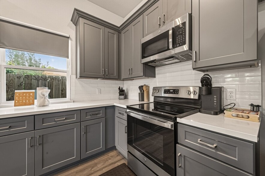 Building Photo - 4221 Galesburg St