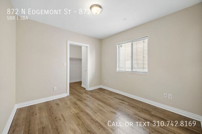 Building Photo - 872 N Edgemont St