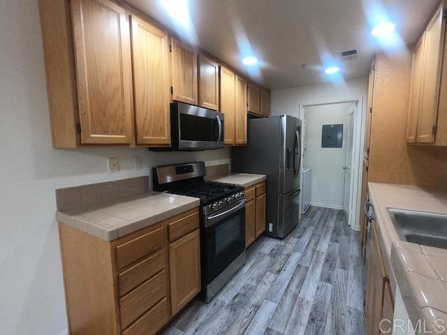 Building Photo - 1355 Nicolette Ave