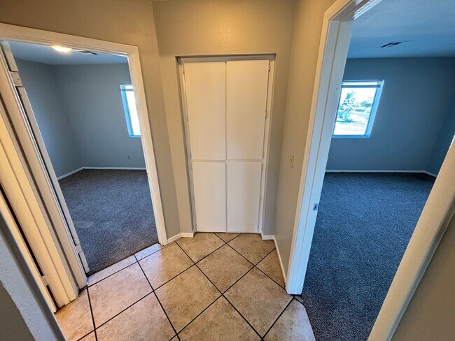 Building Photo - 6208 Yerba Ln