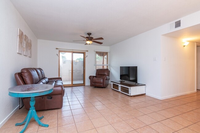 Building Photo - Fully Furnished Two Bedroom Condo Available Now!