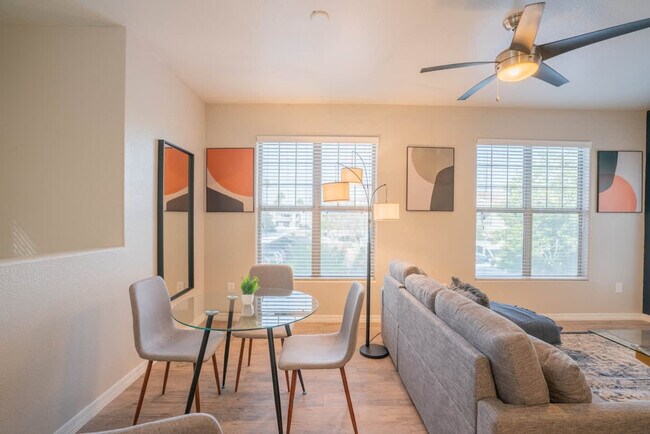 Building Photo - 10 W Minnezona Ave