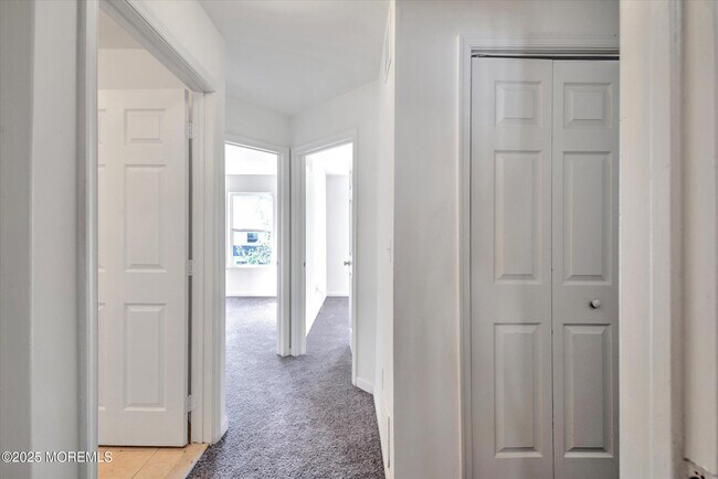 Building Photo - 1 Esplanade Way