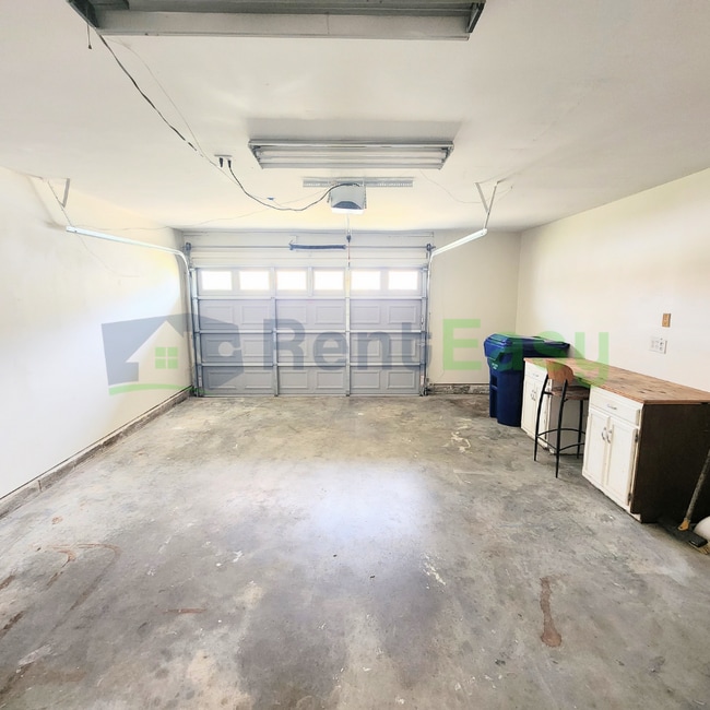 Building Photo - 5340 Chatham Lake Dr