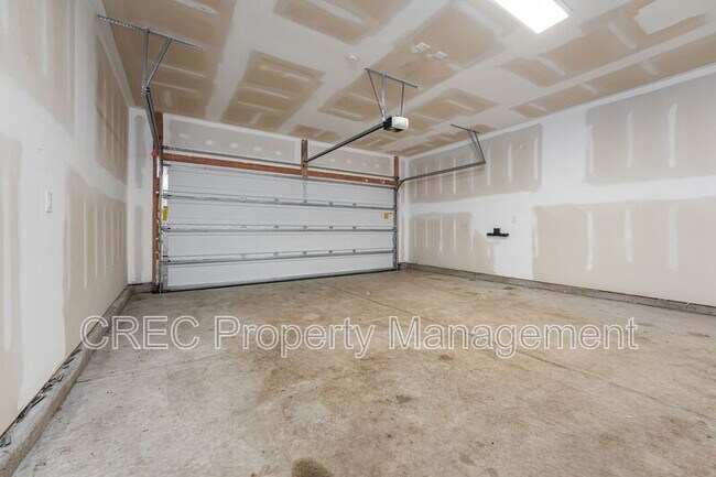 Building Photo - 130 Lucky Day Dr