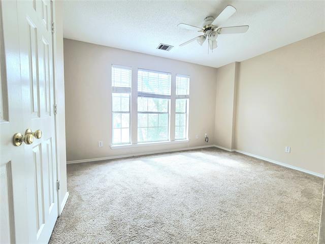 Building Photo - 4202 Buena Vista Ln