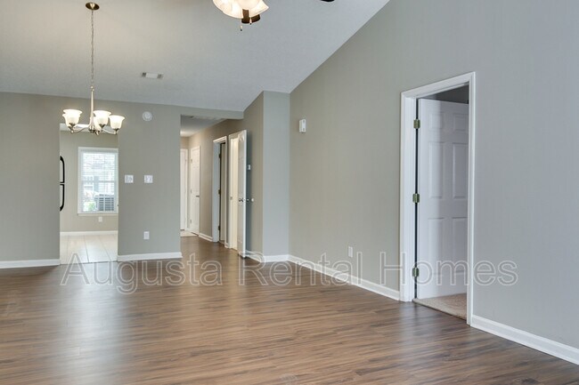 Building Photo - 2019 Caton Dr