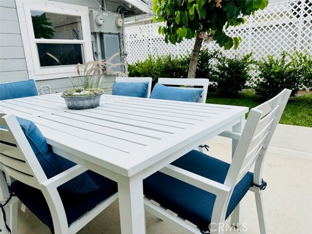 Building Photo - 1071 Newport Ave