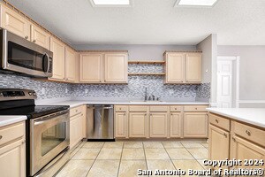 Building Photo - 8502 Cottage Park