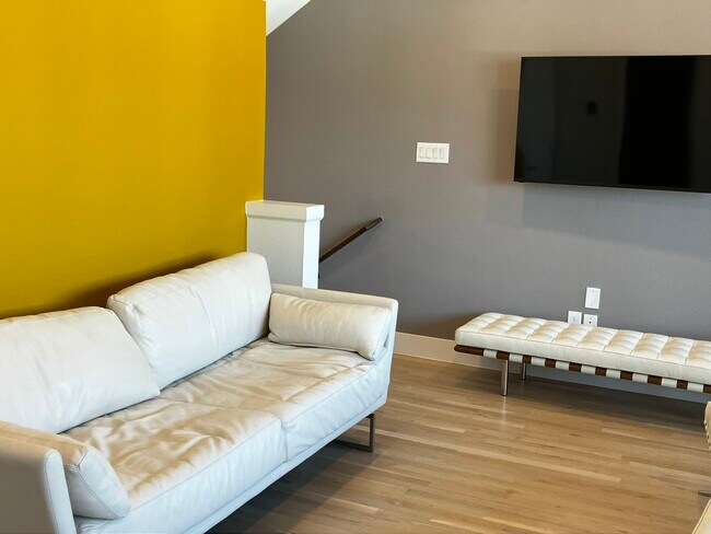 Building Photo - 522 Winners Cir