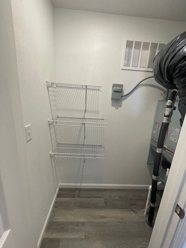 Building Photo - Townhomes Now Available in Strafford MO!