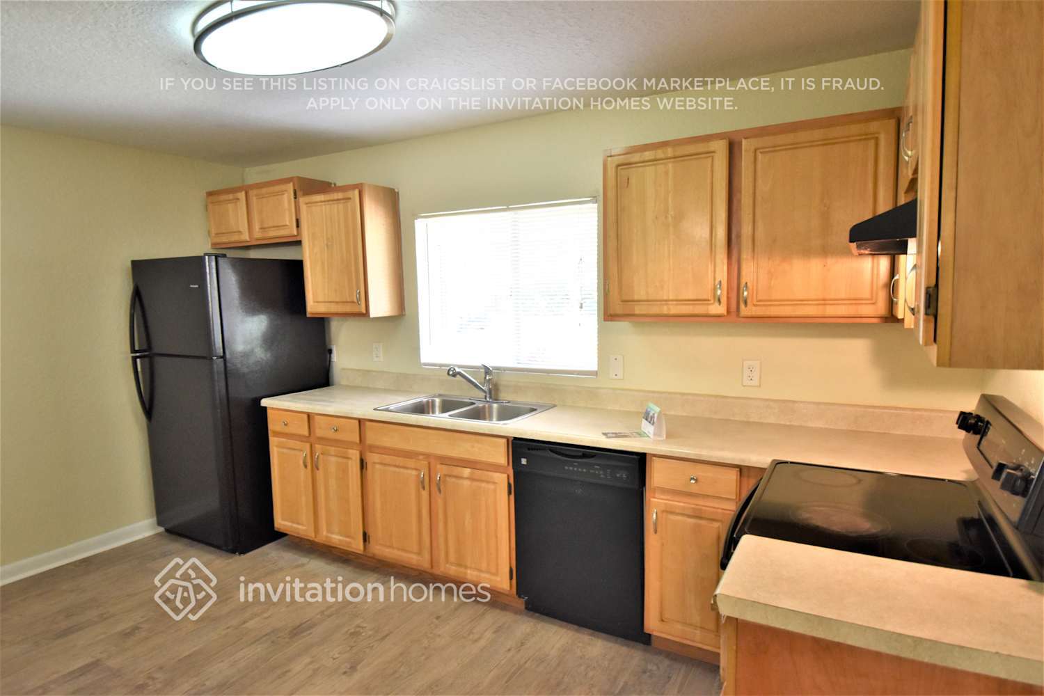 Building Photo - 3212 Cashmere Dr