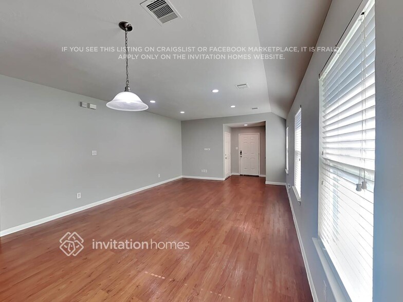 Building Photo - 18822 Dennington Dr