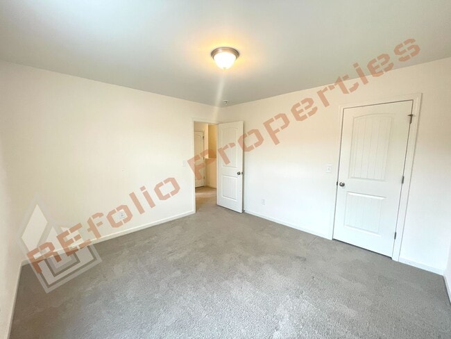 Building Photo - Stylish 4-Bedroom 3 Bathroom Single Home w...