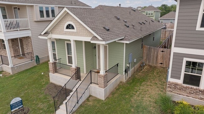 Building Photo - 352 Witchhazel Way