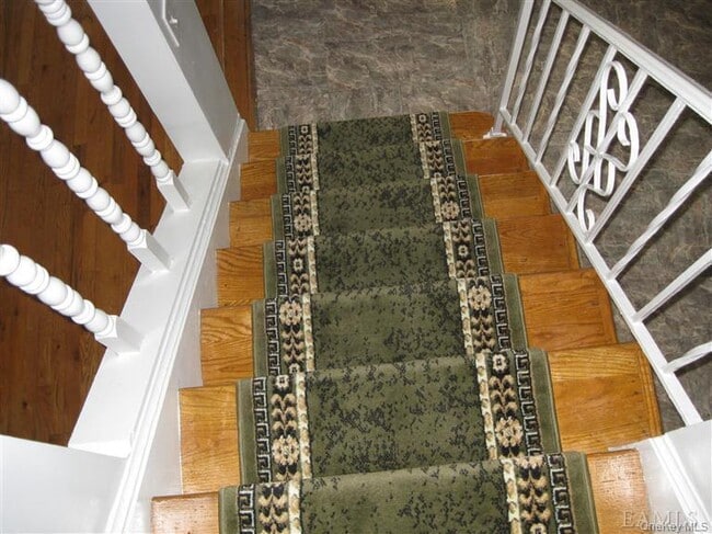 Building Photo - 396 Kimball Ave