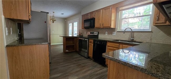 Building Photo - 10420 Summer Creek Dr