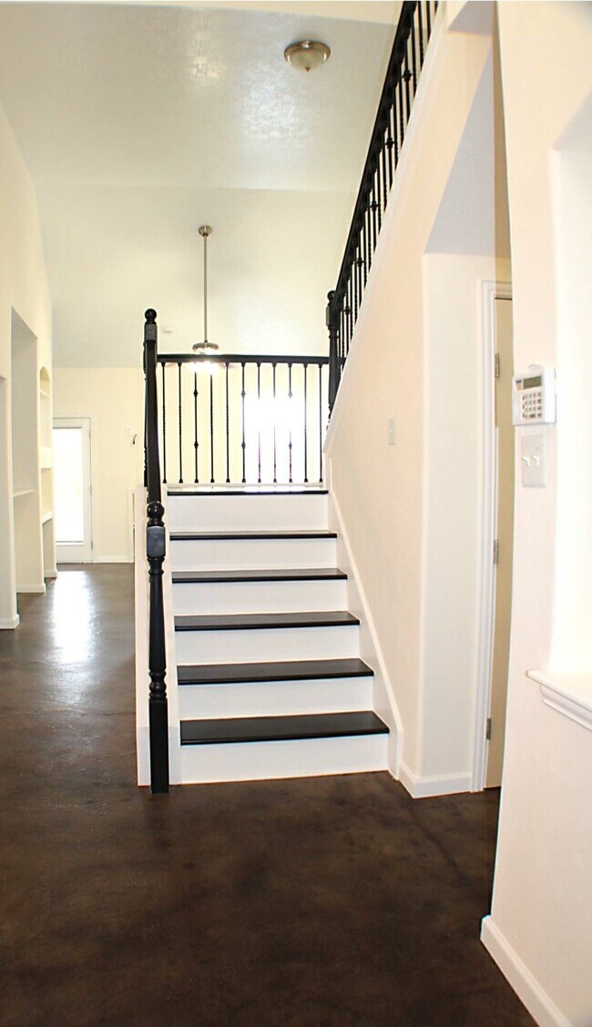 Building Photo - 20706 Grenoble Ln