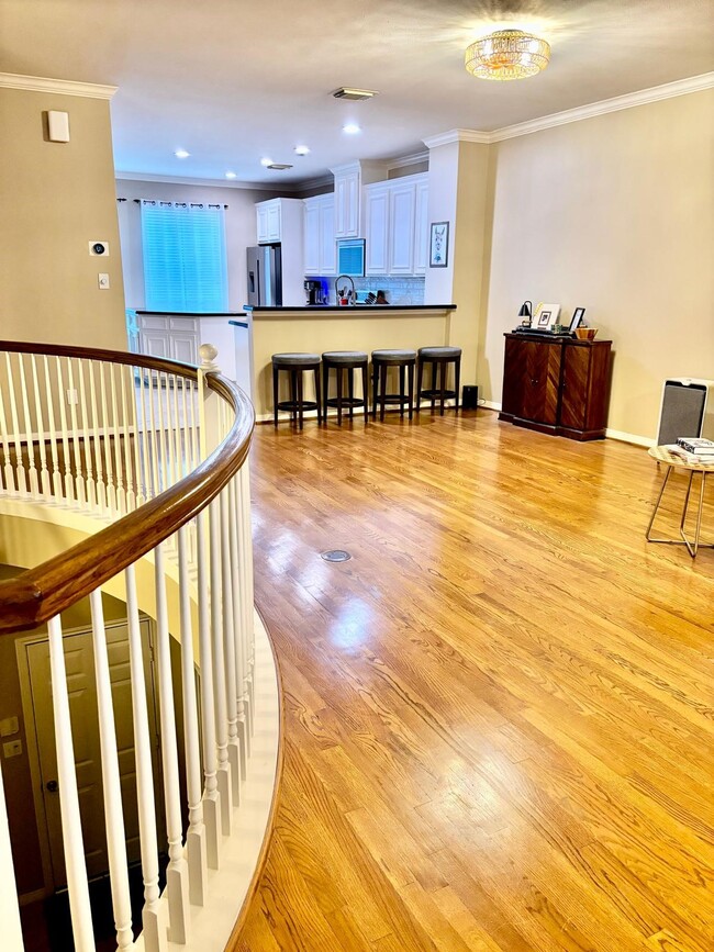 Building Photo - 1310 W Webster St