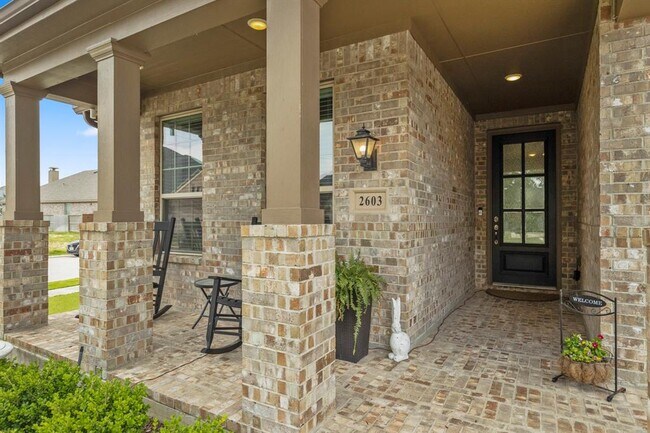 Building Photo - 2603 Country Ln