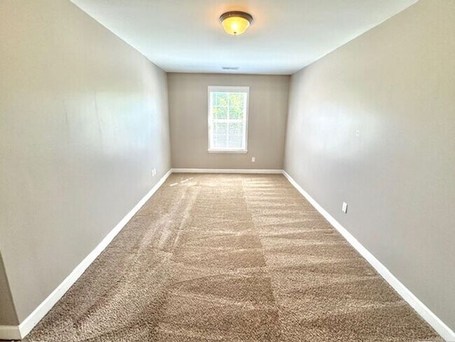 Building Photo - Luxury, Style, Gated Community, 4 Bedroom ...
