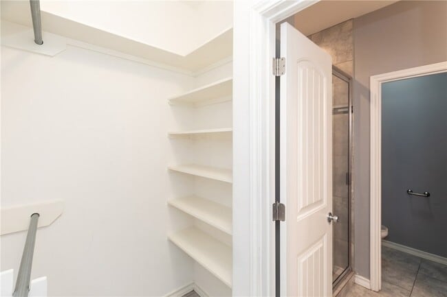 Building Photo - 7601 Granite Dr