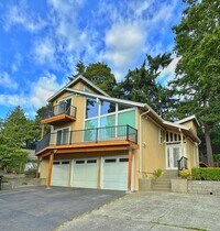 Building Photo - Mercer Island gem - 4 BD 2.5 Ba in Beautif...