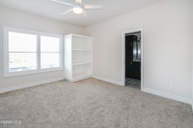 Building Photo - 6489 Calle Placido Dr