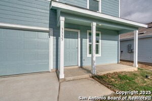 Building Photo - 3335 Gingham Pt
