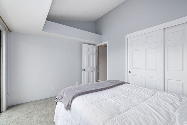 Building Photo - 8803 Colorado Blvd