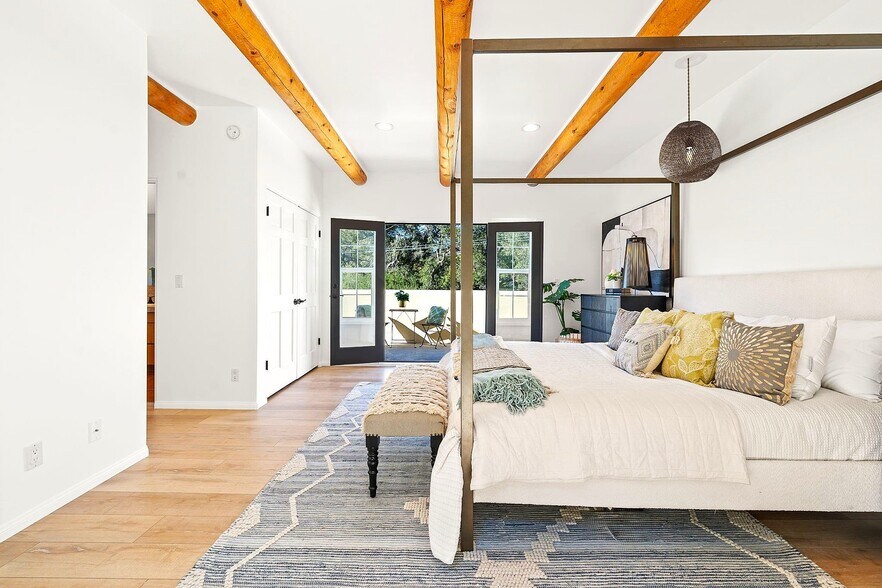 Building Photo - 25648 Timpangos Dr