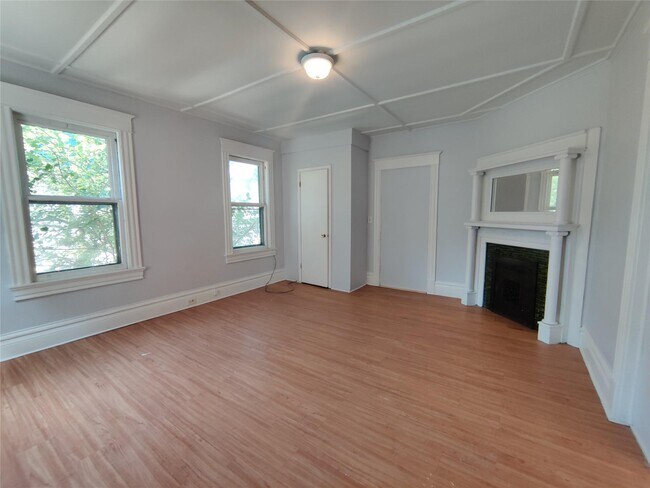 Building Photo - 85 N Hamilton St