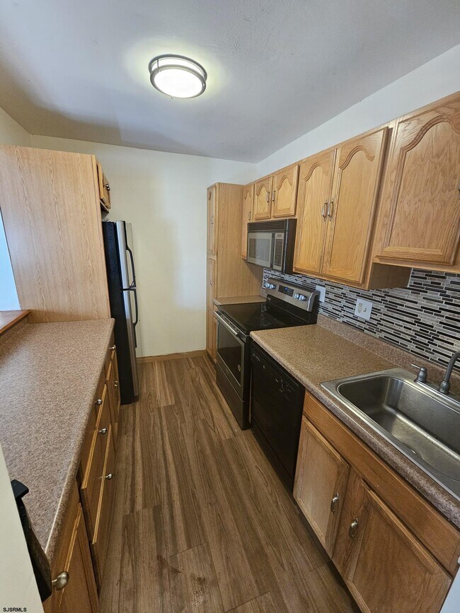 Building Photo - 3016 Ivy Bush Ct