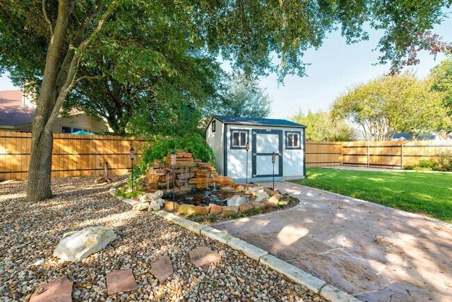 Building Photo - 114 Highalea Ct