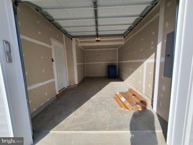 Building Photo - 108 Alderman Wy