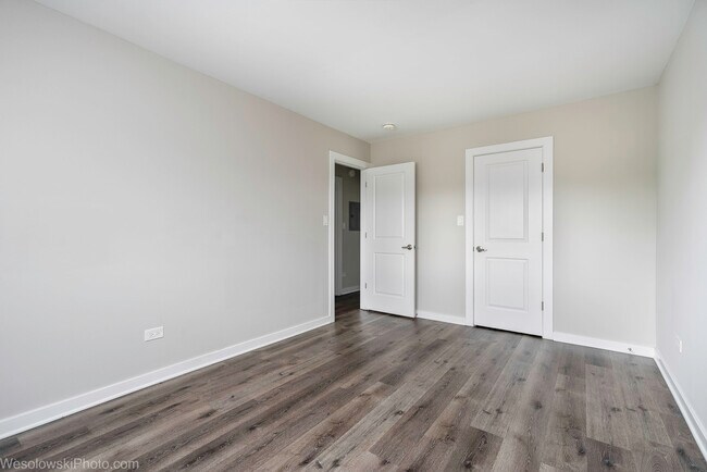 Building Photo - 1305 Turtle Creek Cir