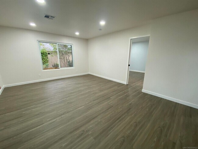 Building Photo - Beautifully Updated UTC Home with 2 Master Suites!