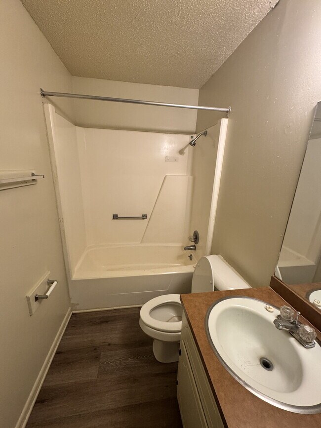 Building Photo - 205 Daniels St. -Midland City, AL 36350- apartment