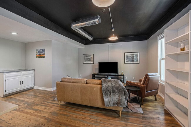 Building Photo - 149 Valley Ave NW