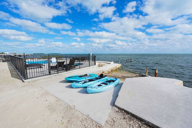 Building Photo - 99 Seaside Ave