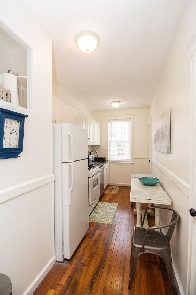 Building Photo - 1 bedroom in Brookline MA 02446