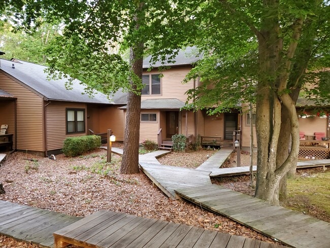 Building Photo - 23320 Red Oak Ct